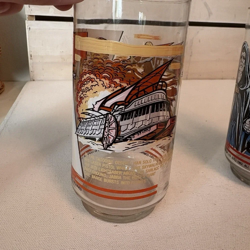 TWO Vintage 1983 Star Wars Glasses Coca Cola Burger King THRONE ROOM TATOOINE